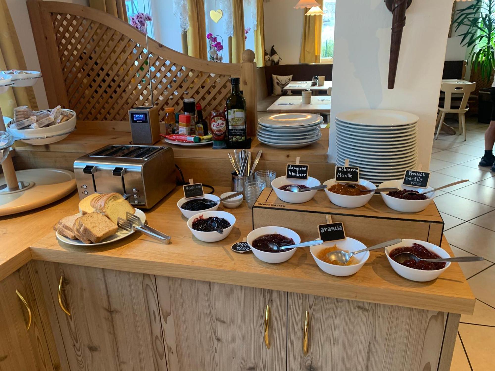 B&B Marina Contacless Check In Santa Cristina Val Gardena Esterno foto