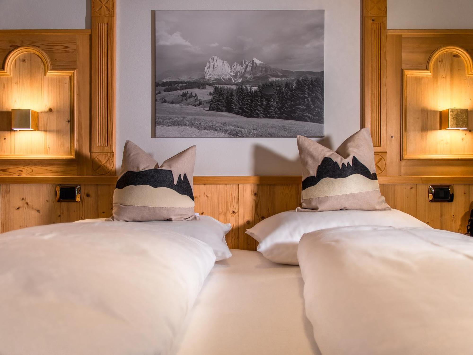 B&B Marina Contacless Check In Santa Cristina Val Gardena Esterno foto