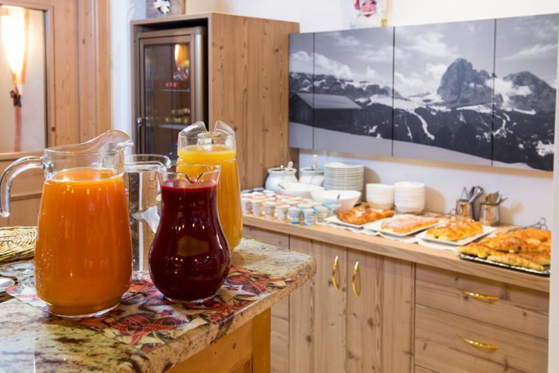 B&B Marina Contacless Check In Santa Cristina Val Gardena Esterno foto